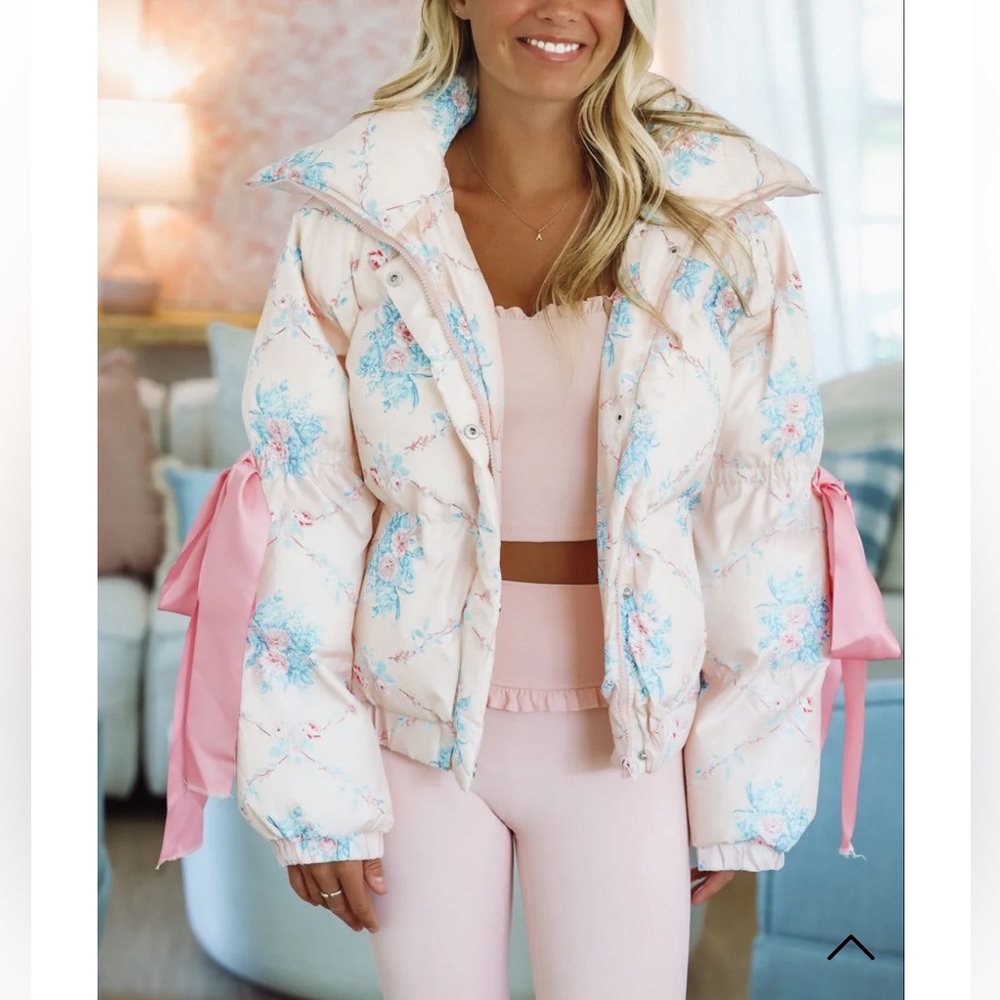 Floral Puffer Jacket with Pink Bows Size Large New!